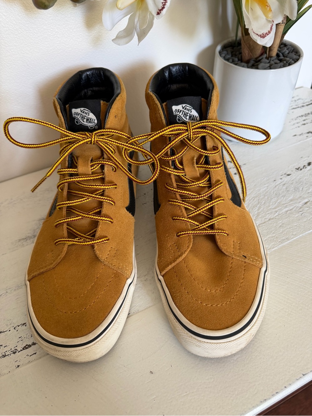 Vans Women’s or Men’s High-Top Suede Sneakers in Tan and Black - Picture 2 of 8